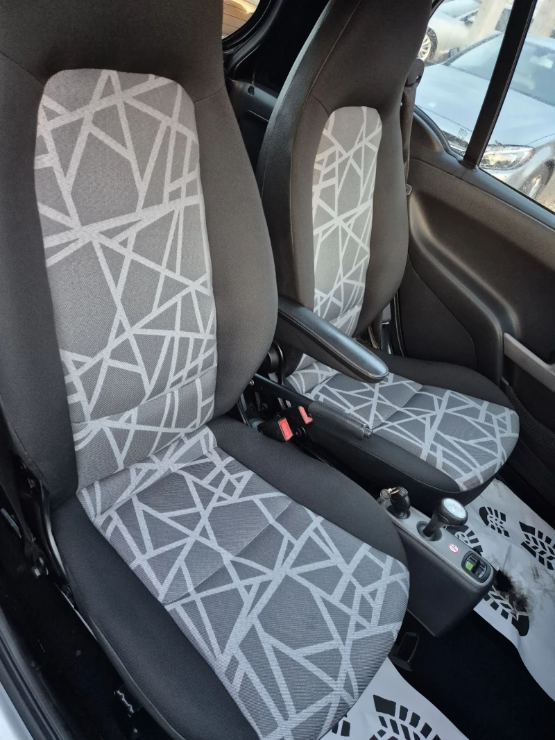 Smart Fortwo 1, 0i-Klima-Panorama, снимка 16 - Автомобили и джипове - 52630382