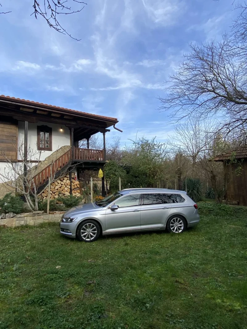 VW Passat, снимка 2 - Автомобили и джипове - 52868608