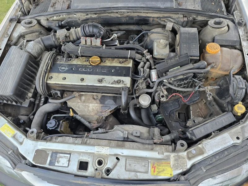 Opel Vectra 2000 бензин газ, снимка 4 - Автомобили и джипове - 53166955