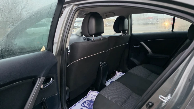 Toyota Avensis УНИКАТ/FACE LIFT, снимка 7 - Автомобили и джипове - 53599257