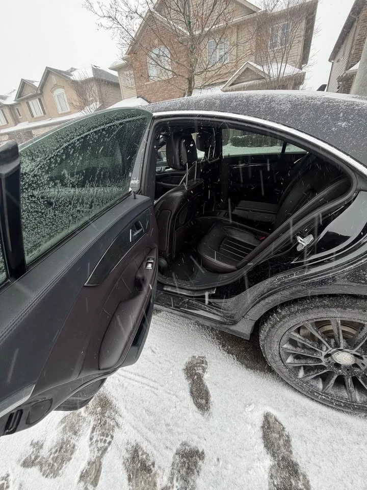 Mercedes-Benz CLS 500 * CARFAX * БЕЗ ПЪРВОНАЧАЛНА ВНОСКА - изображение 9