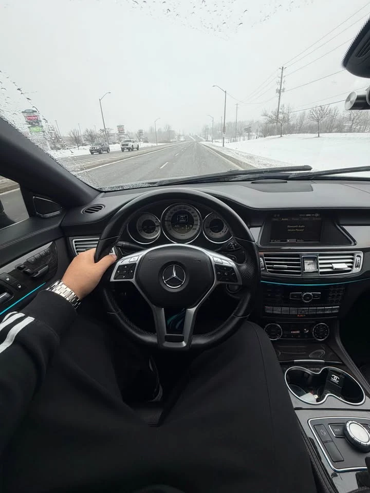 Mercedes-Benz CLS 500 * CARFAX * БЕЗ ПЪРВОНАЧАЛНА ВНОСКА - изображение 7