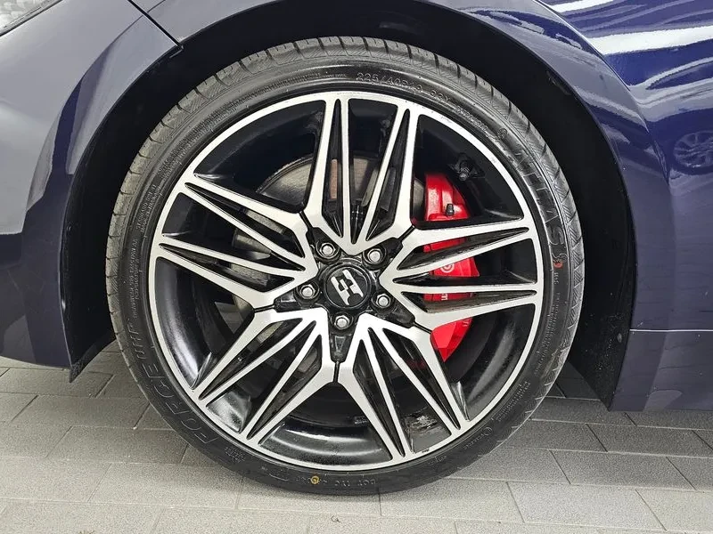Kia Stinger 3.3 AWD GT - САМО 30% АВАНС, снимка 5 - Автомобили и джипове - 55998724