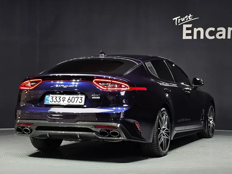 Kia Stinger 3.3 AWD GT - САМО 30% АВАНС, снимка 2 - Автомобили и джипове - 55998724