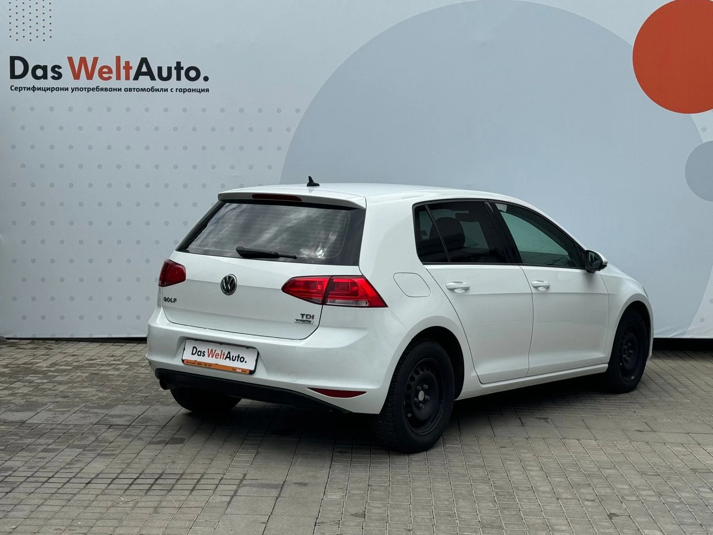 VW Golf Silver Edition 1.6TDI BMT - изображение 3