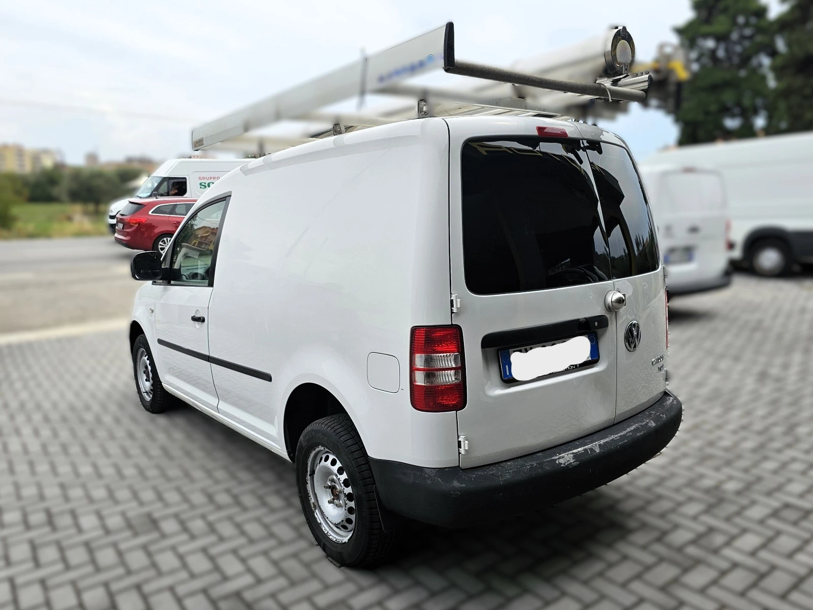 VW Caddy 2.0 TDI 4MOTION   - изображение 5