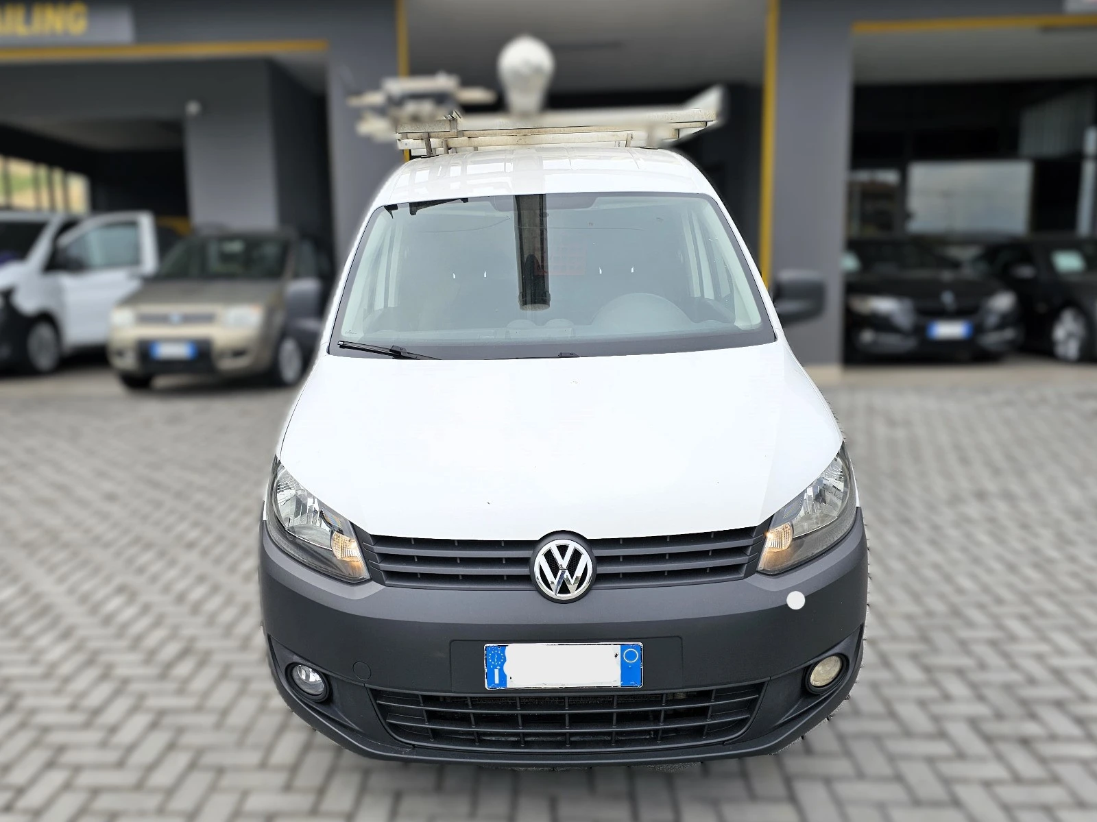 VW Caddy 2.0 TDI 4MOTION   - изображение 3