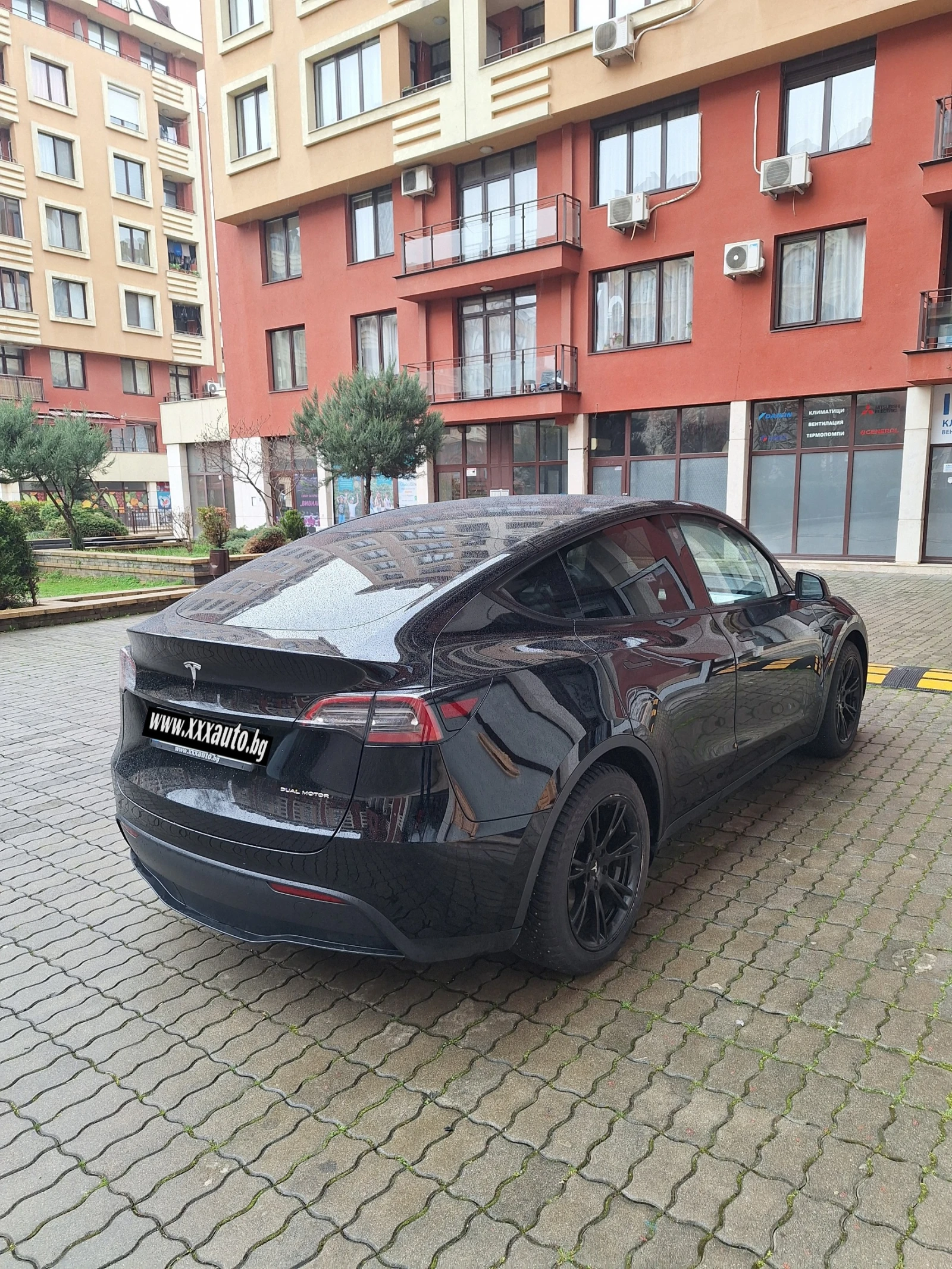 Tesla Model Y  - изображение 3