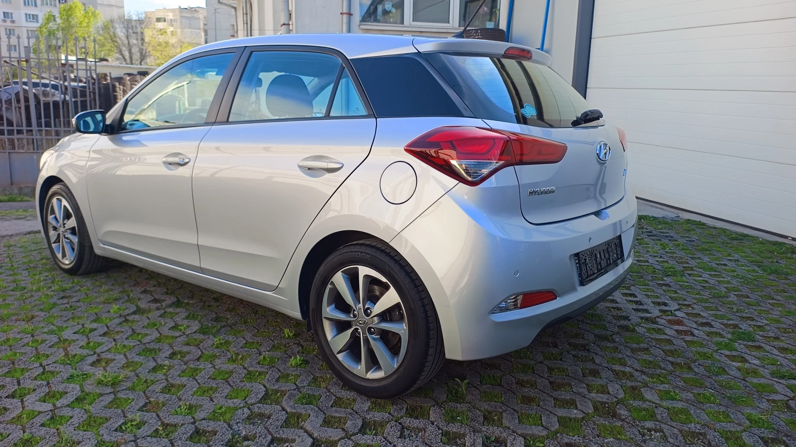 Hyundai I20 1.25i-84к.с./Газ-LANDI RENZO/ Нова ! - изображение 6