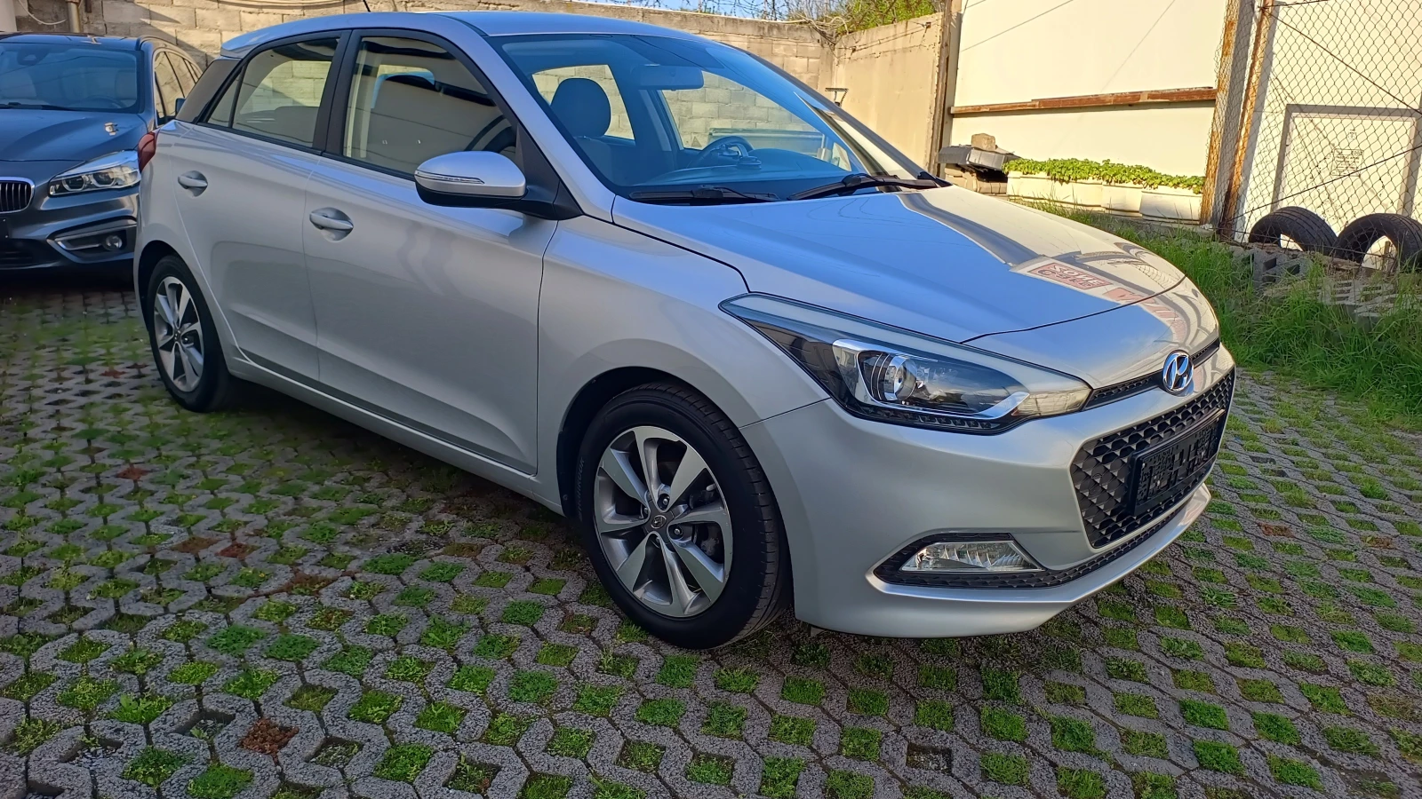 Hyundai I20 1.25i-84к.с./Газ-LANDI RENZO/ Нова ! - изображение 4