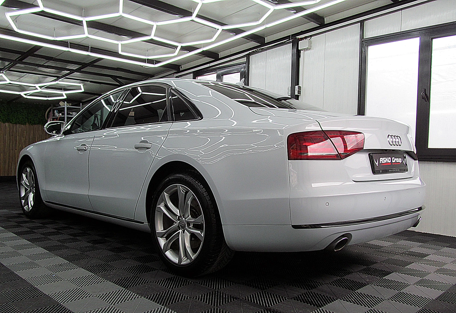 Audi A8 4.2TDI/ПОДГРЕВ ОБДУХВАНЕ ГЕРМАНИЯ СОБСТВЕН ЛИЗИНГ - изображение 4