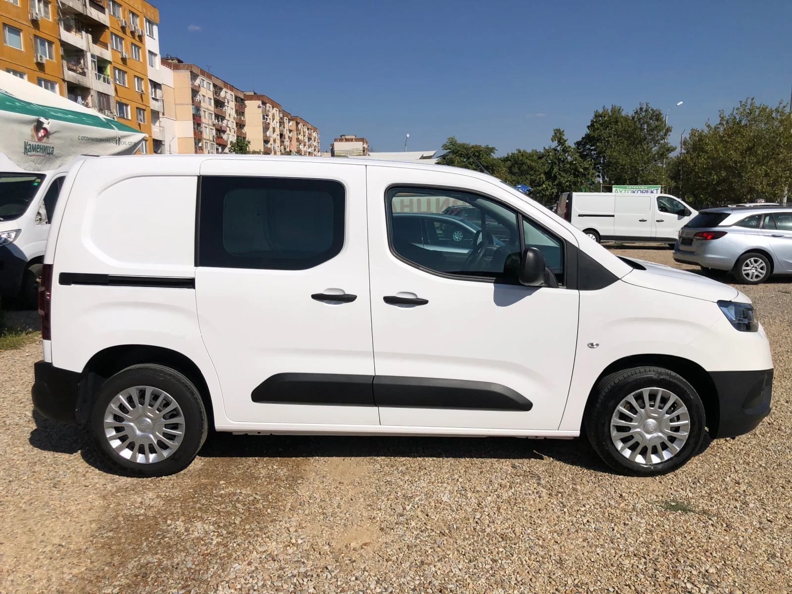 Toyota Proace City 1.5-D4D-131 k.c-6 ск/УНИКАТ-ТОП СЪСТОЯНИЕ - изображение 4