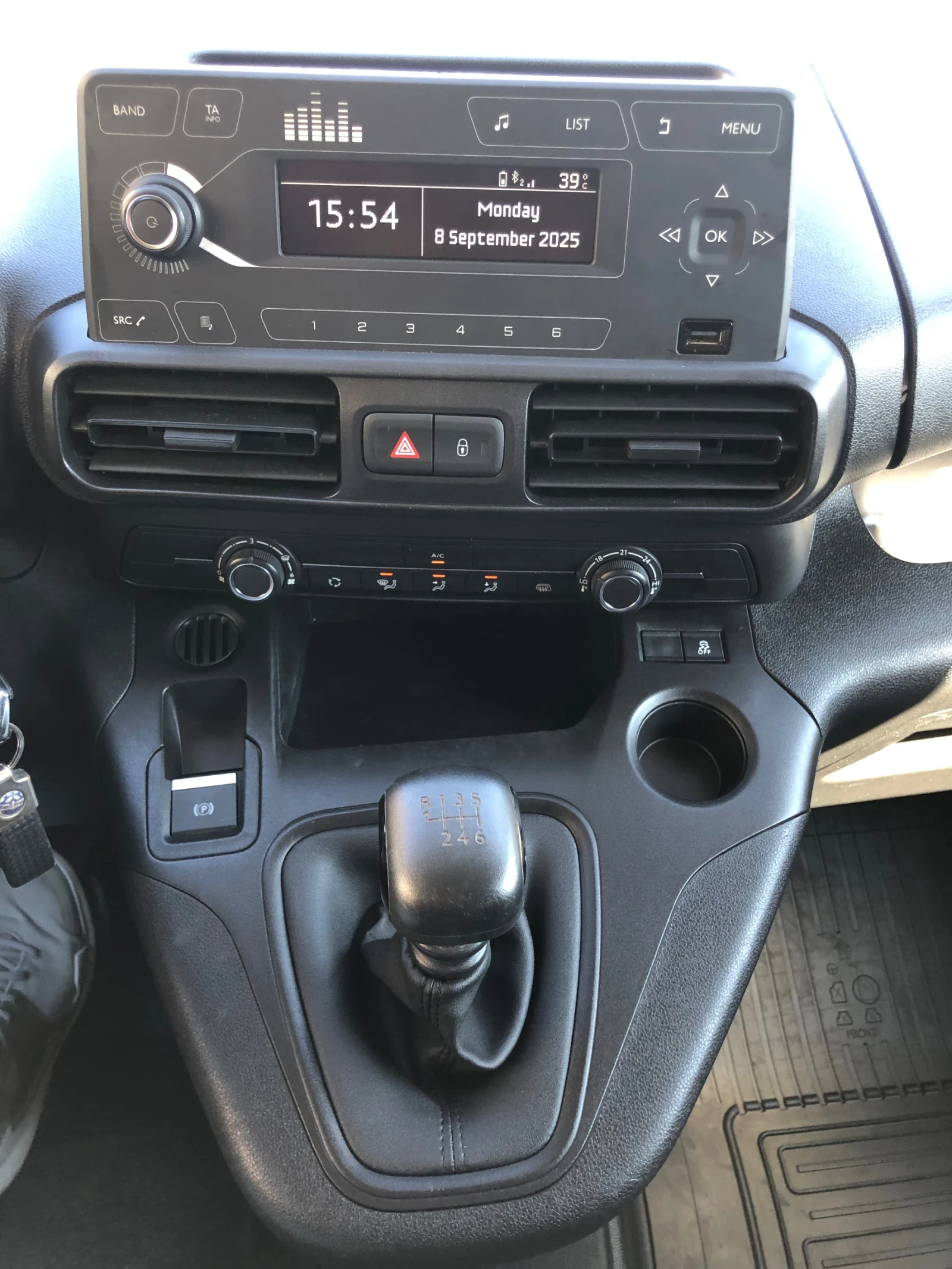 Toyota Proace City 1.5-D4D-131 k.c-6/- - | Mobile.bg   14