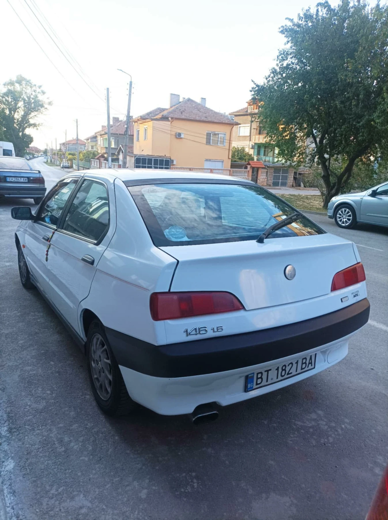 Alfa Romeo 146 1, 6i - изображение 7