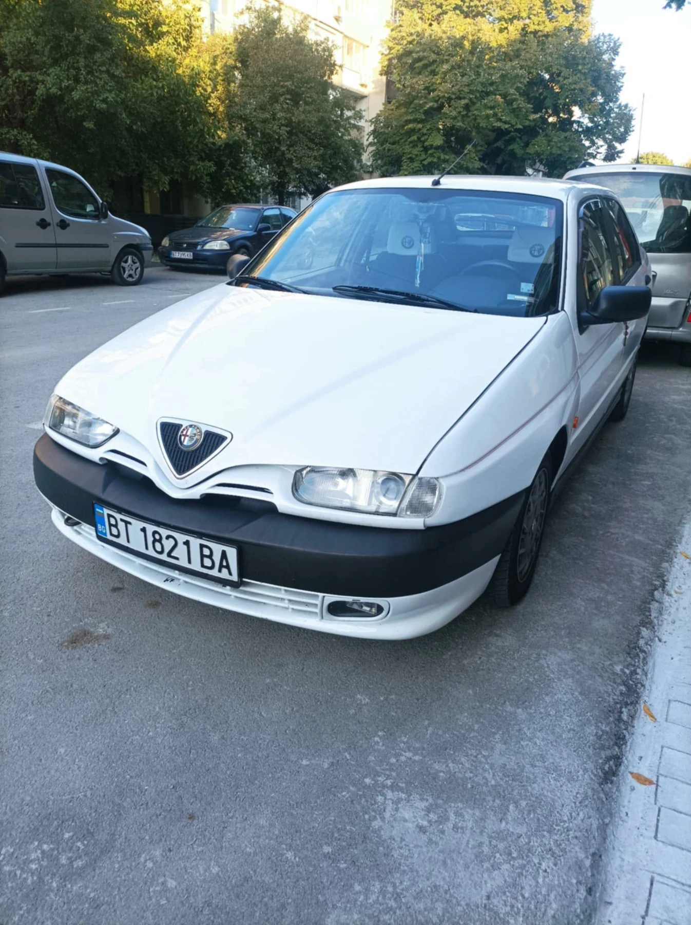 Alfa Romeo 146 1, 6i - изображение 4