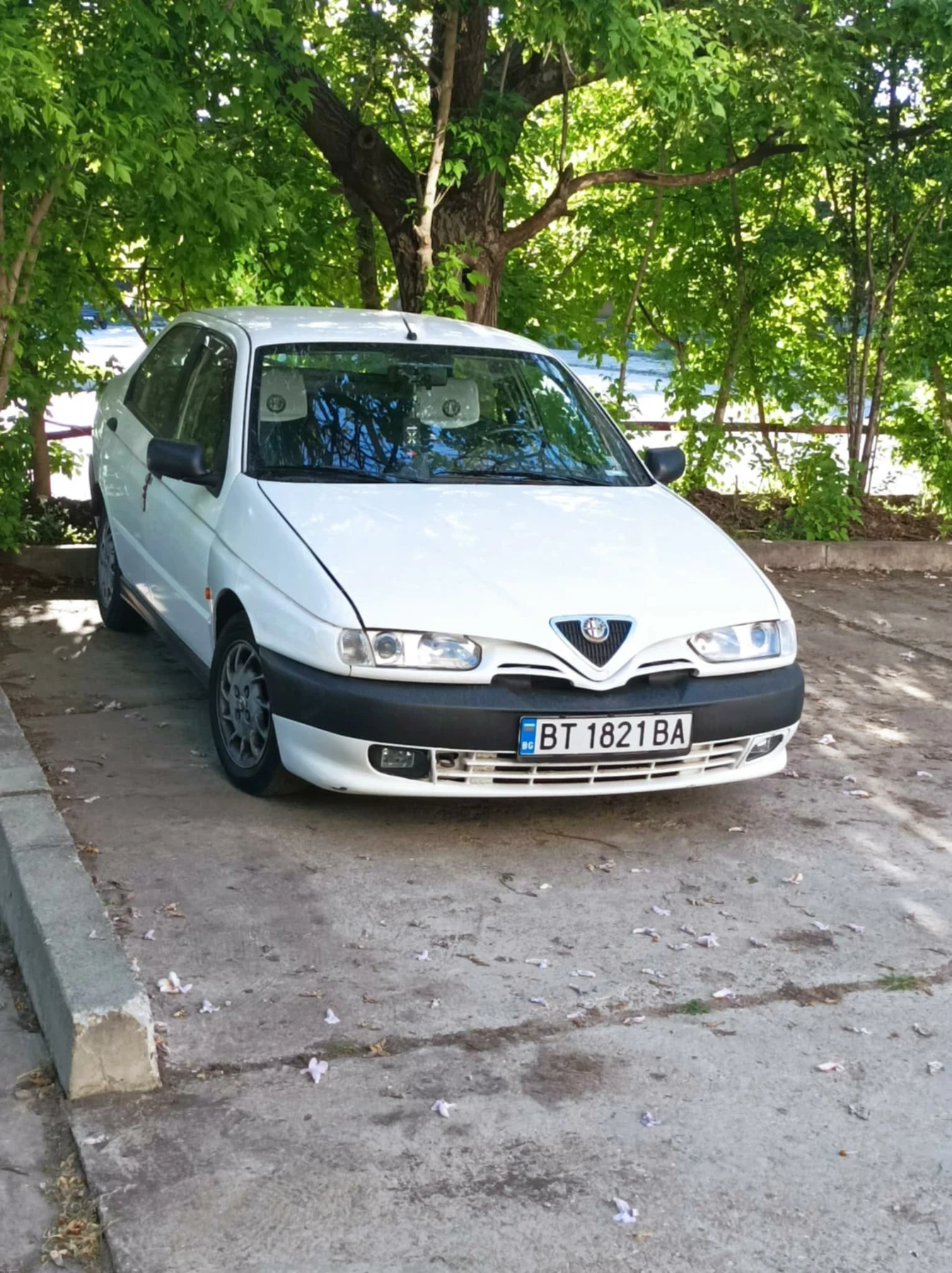 Alfa Romeo 146 1, 6i - изображение 3