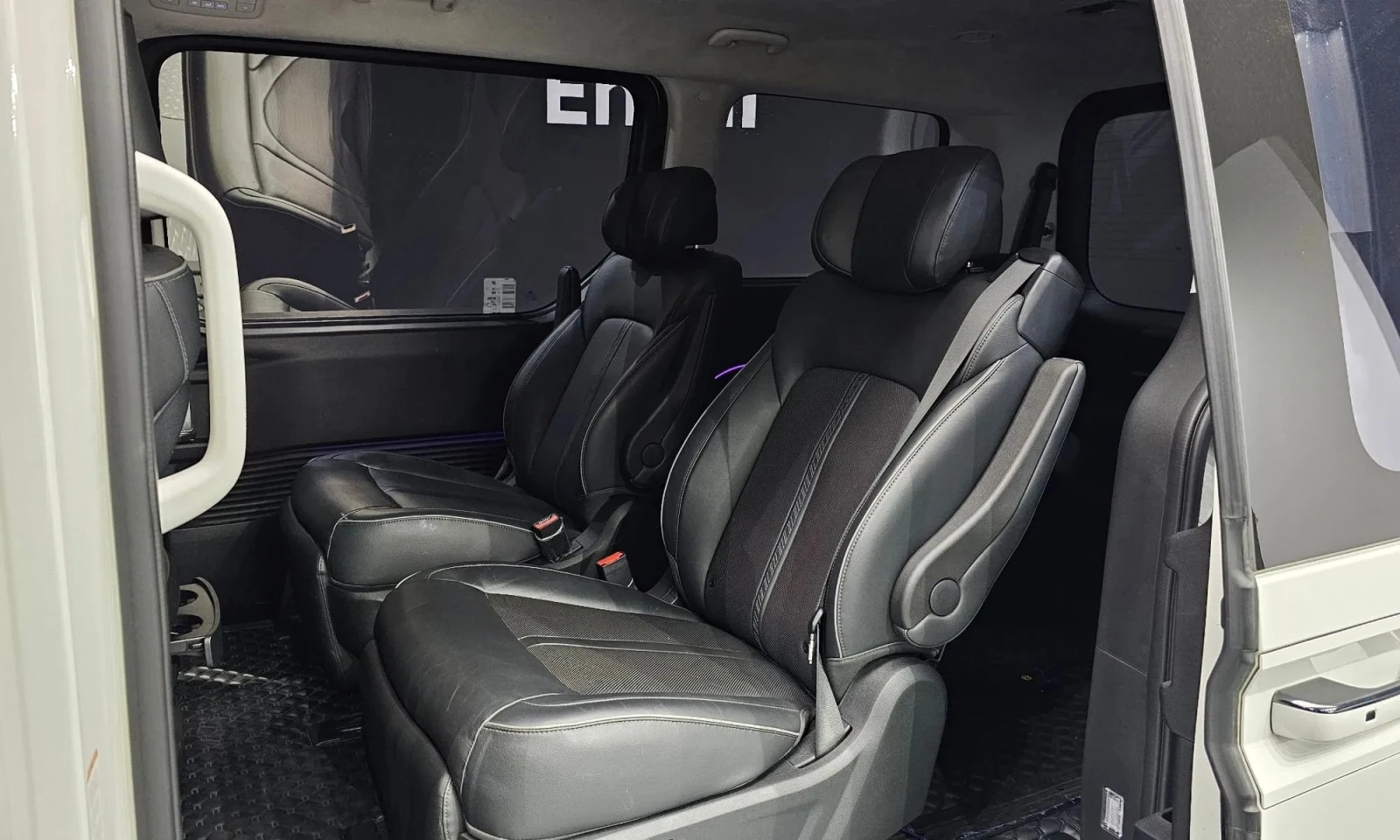 Hyundai Staria L3.5 Lounge 7-Seater Mobility | Mobile.bg � ����������� 11