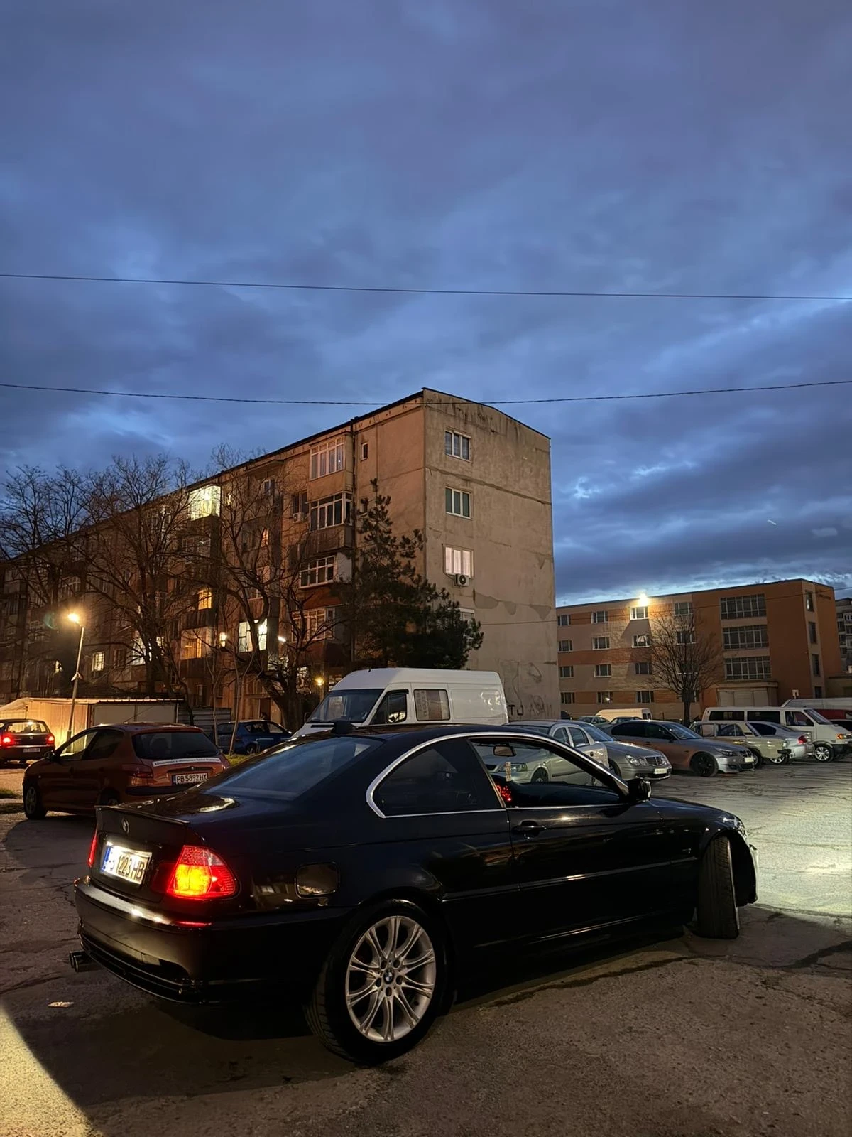 BMW 320, снимка 6 - Автомобили и джипове - 53815181