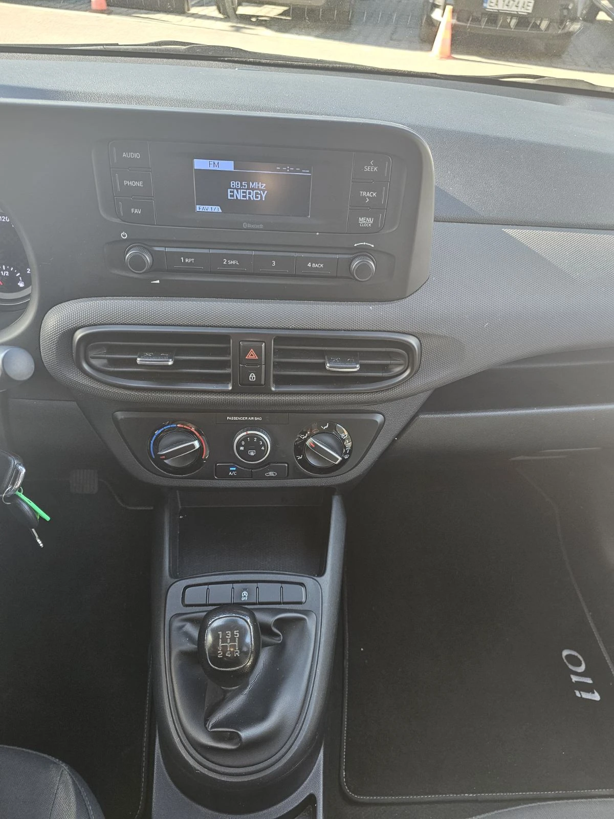 Hyundai I10 1.2, снимка 9 - Автомобили и джипове - 53849636