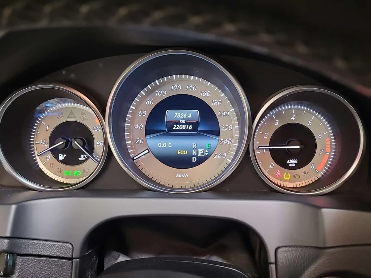 Mercedes-Benz E 350 PANORAMA| ПАМЕТ| 2 КЛЮЧА| CARFAX| , снимка 9 - Автомобили и джипове - 53894345