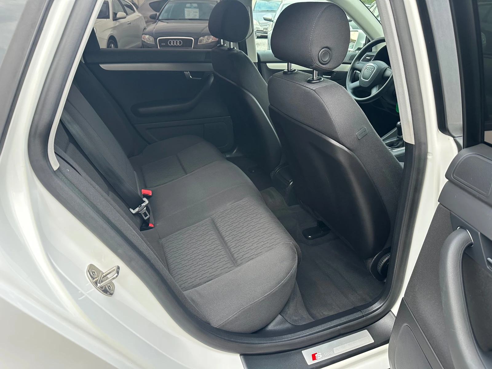 Audi A4 2.0TDI* 170kc* S line* TOP* , снимка 7 - Автомобили и джипове - 53952169