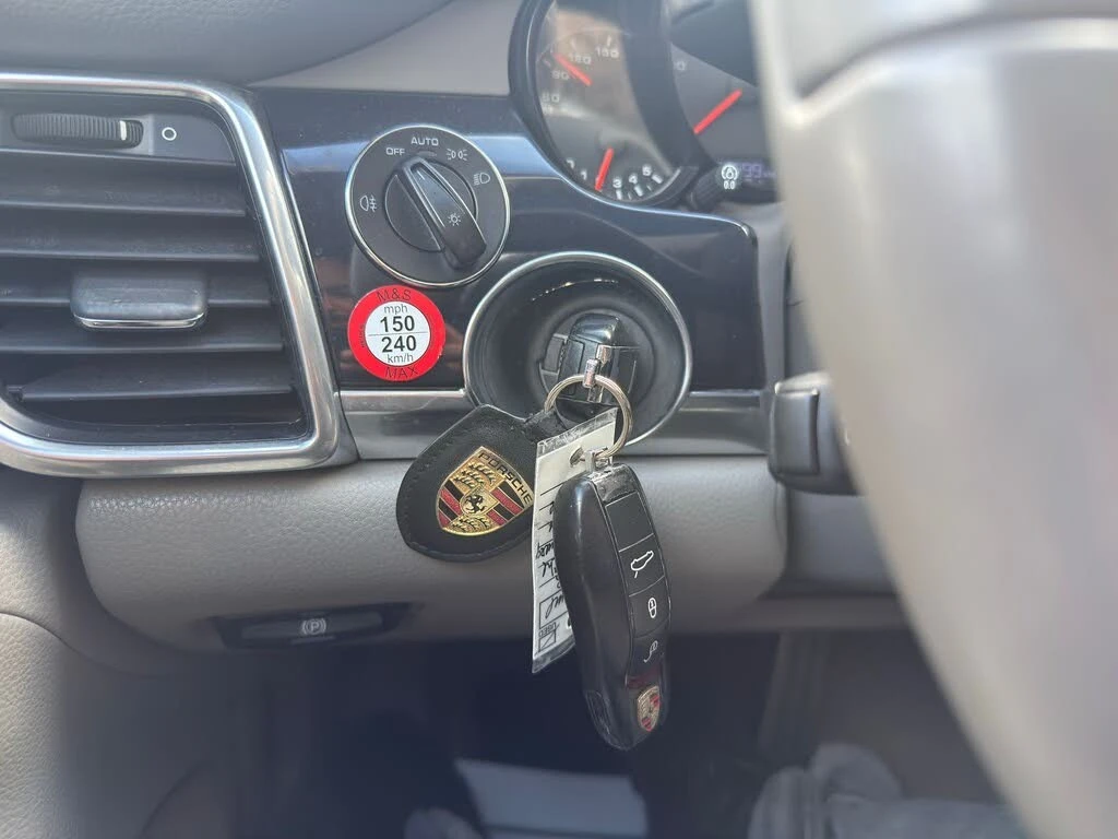 Porsche Panamera 4* ����������* (���� �� ��) | Mobile.bg � ����������� 14