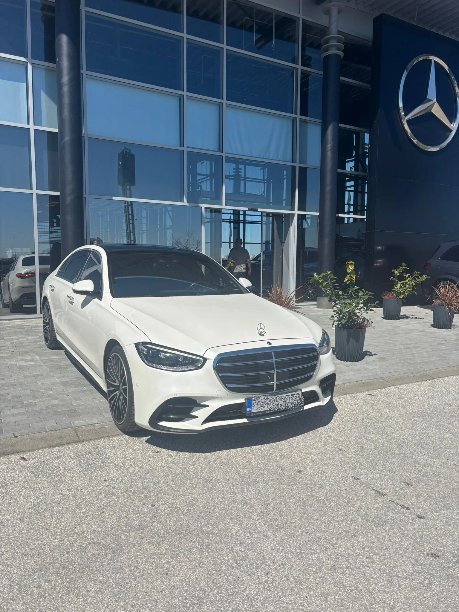 Mercedes-Benz S 500 L 4Matic AMG Line EXCLUSIVE 1-ви Собственик, снимка 4 - Автомобили и джипове - 54145485