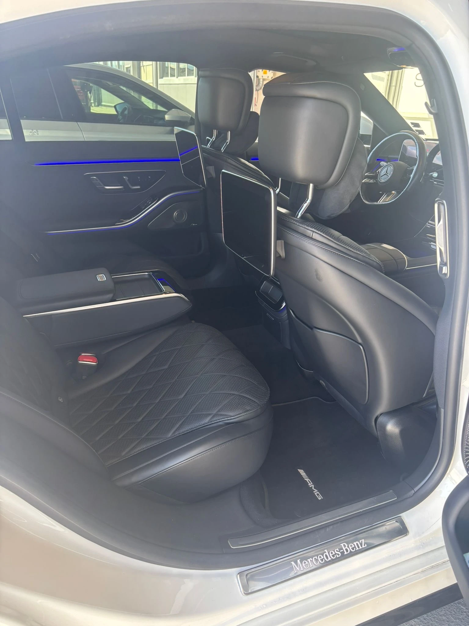 Mercedes-Benz S 500 L 4Matic AMG Line EXCLUSIVE 1-ви Собственик, снимка 6 - Автомобили и джипове - 54145485