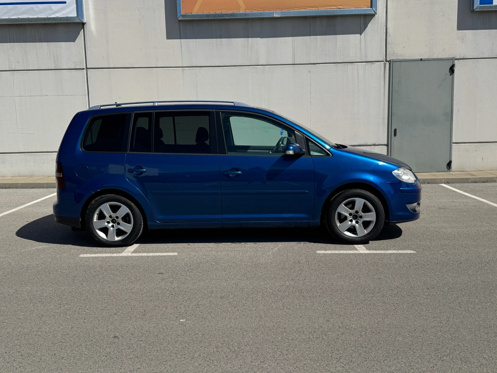 VW Touran 2.0 �������� ����� 7 �����  | Mobile.bg � ����������� 5