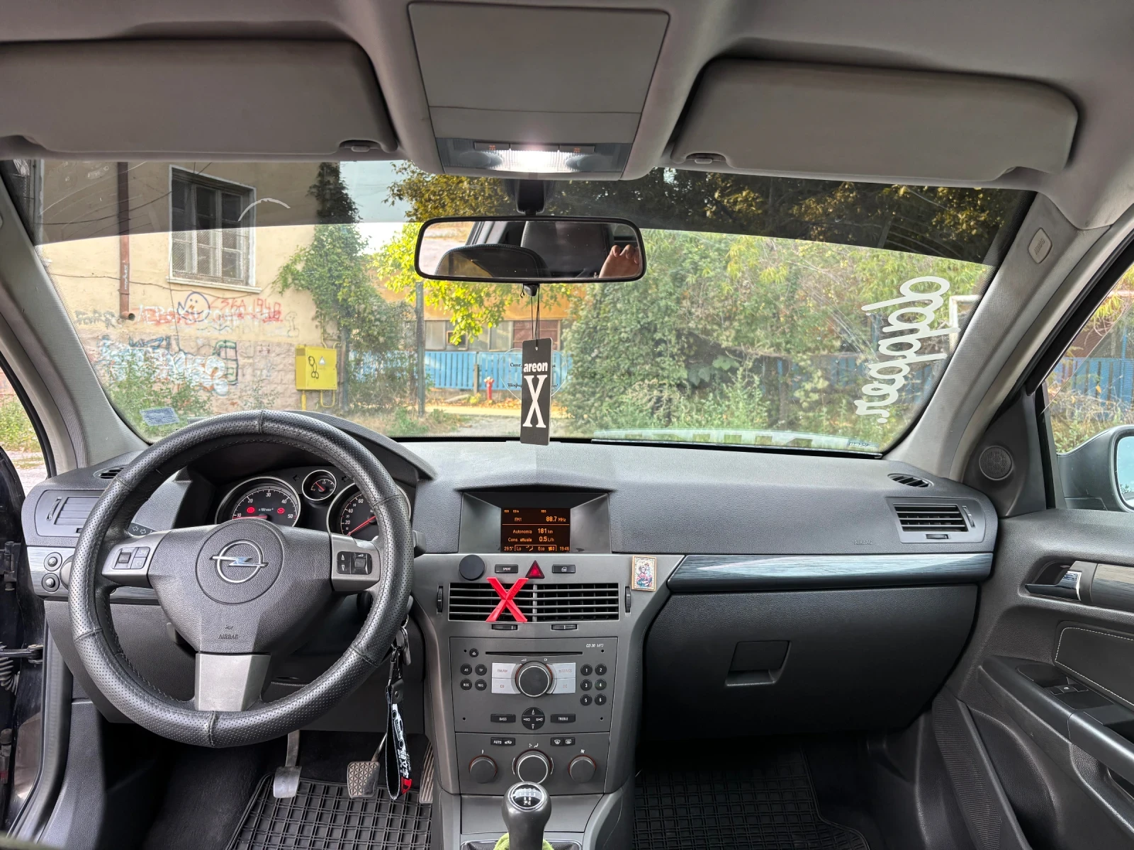Opel Astra, снимка 9 - Автомобили и джипове - 54378481