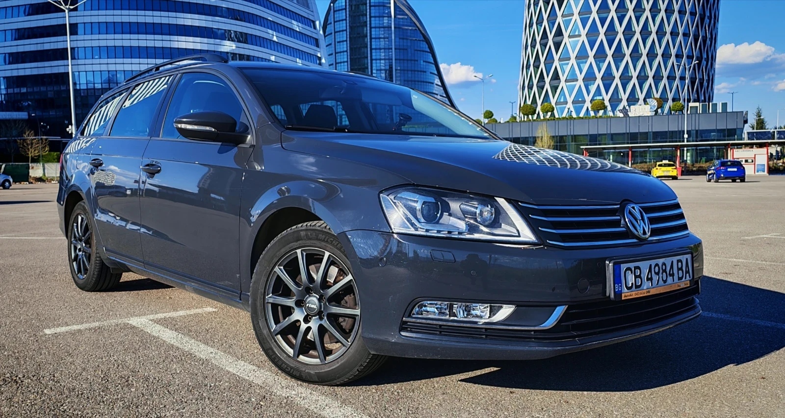 VW Passat, снимка 8 - Автомобили и джипове - 54426751
