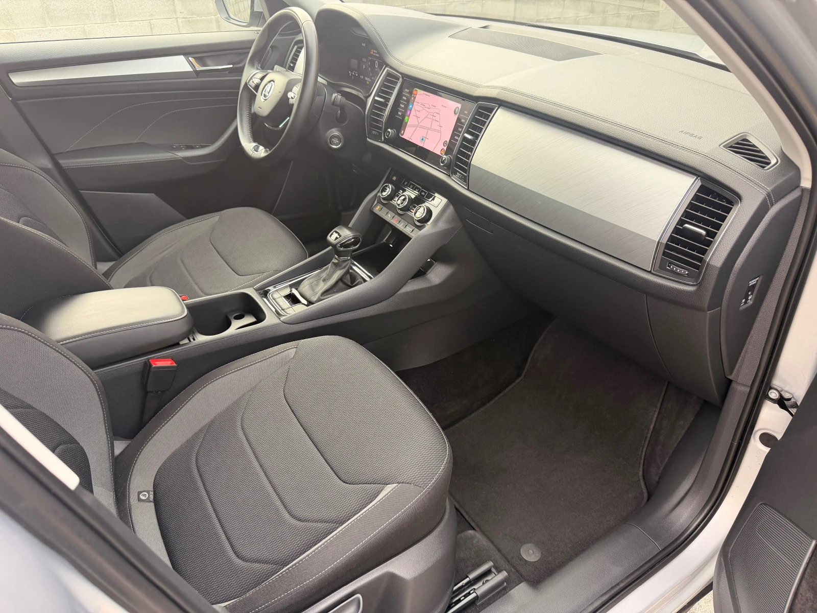 Skoda Kodiaq, снимка 11 - Автомобили и джипове - 54554639
