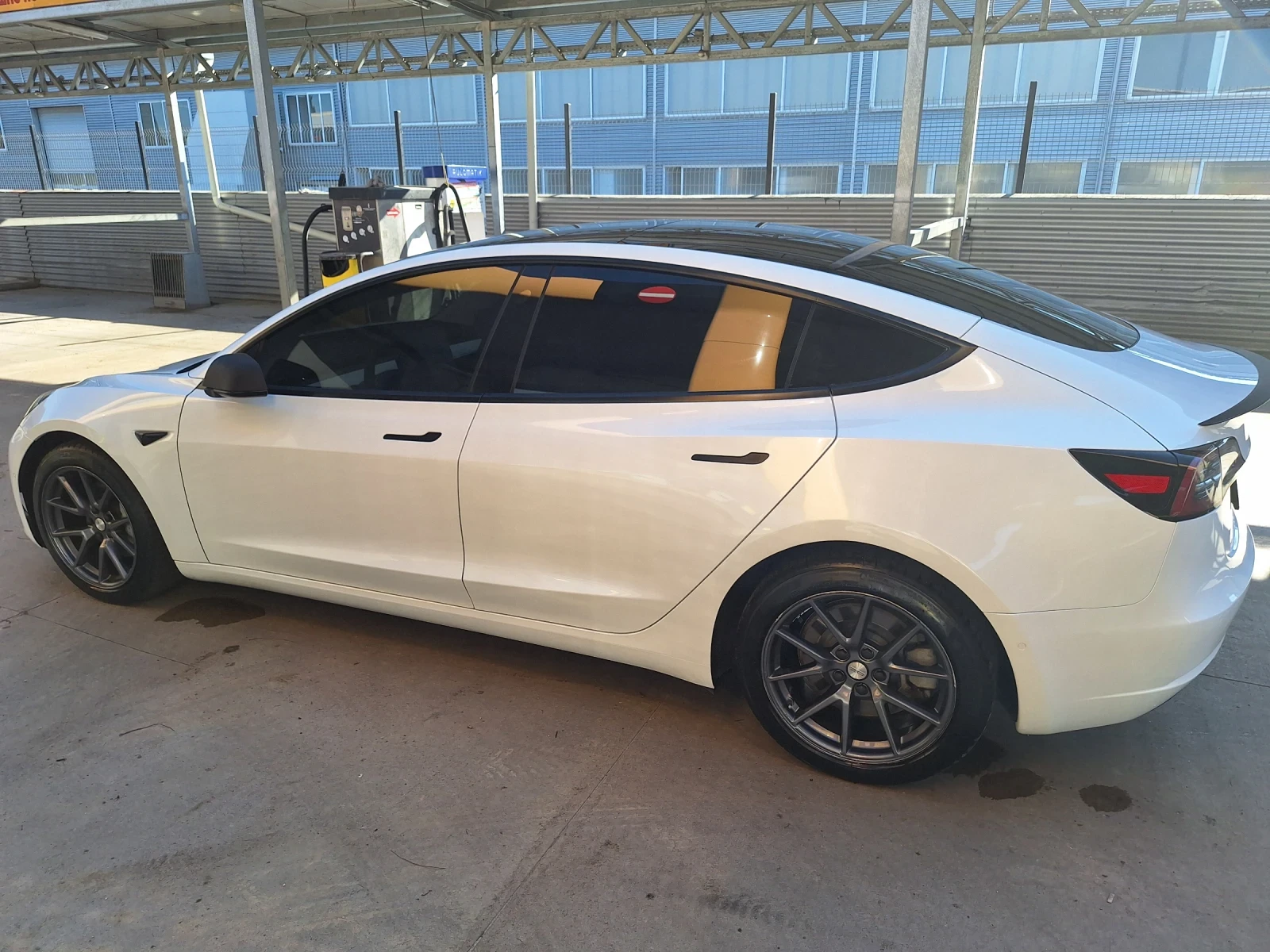 Tesla Model 3, снимка 7 - Автомобили и джипове - 54598276