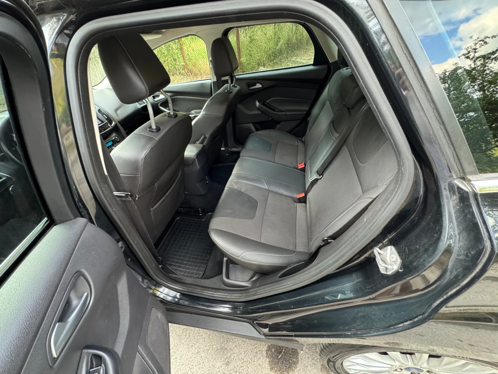Ford Focus 1.6 Ti-VCT , снимка 7 - Автомобили и джипове - 55191784