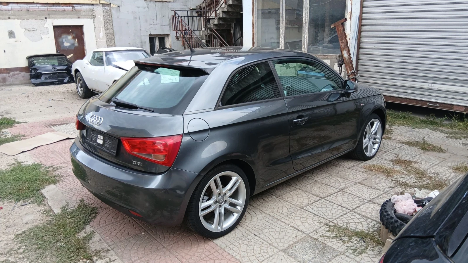 Audi A1 1.2 Бензин Газ 86 коня, снимка 3 - Автомобили и джипове - 56299068