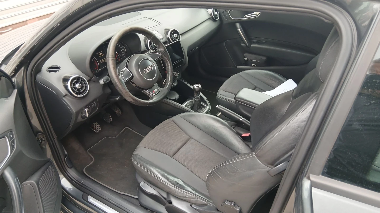 Audi A1 1.2 Бензин Газ 86 коня, снимка 5 - Автомобили и джипове - 56299068