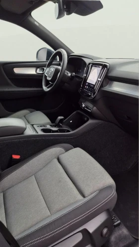 Volvo XC40 Mild hybrid 2.0L, снимка 11