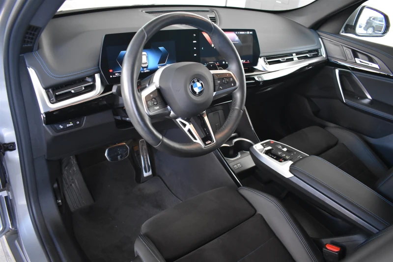 BMW X1 xDrive23i, снимка 6 - Автомобили и джипове - 53042947