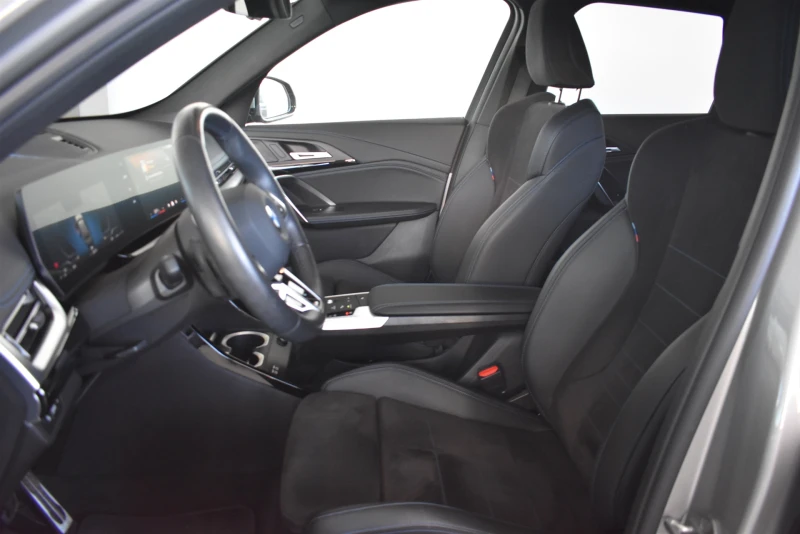 BMW X1 xDrive23i, снимка 8 - Автомобили и джипове - 53042947