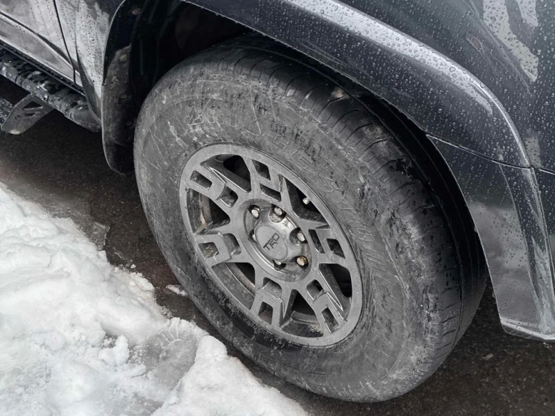 Toyota 4runner * 4WD * CARFAX * БЕЗ ПЪРВОНАЧАЛНА ВНОСКА, снимка 7 - Автомобили и джипове - 53113367