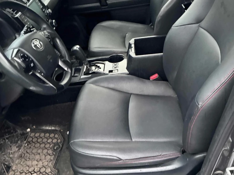 Toyota 4runner * 4WD * CARFAX * БЕЗ ПЪРВОНАЧАЛНА ВНОСКА, снимка 14 - Автомобили и джипове - 53113367