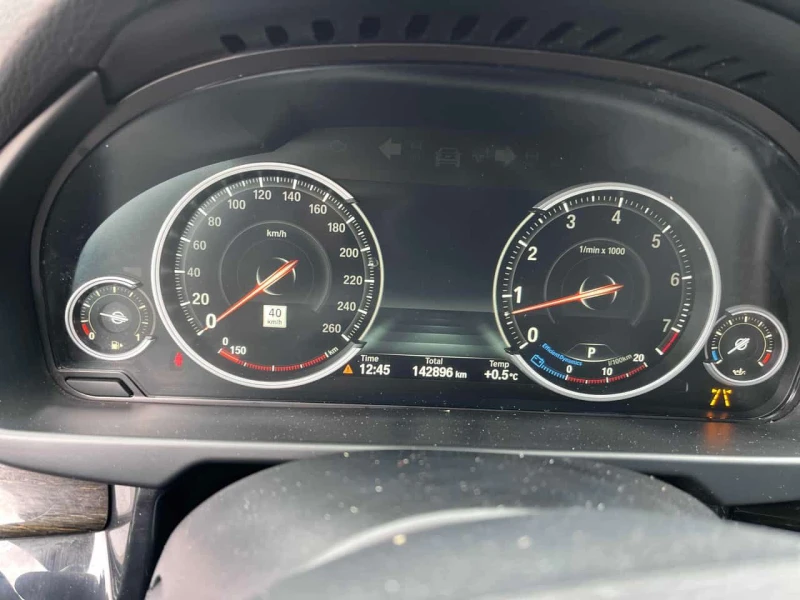 BMW X5 xDrive35i * ПАНОРАМА* ПОДГРЕВИ* 360, снимка 8 - Автомобили и джипове - 53541337