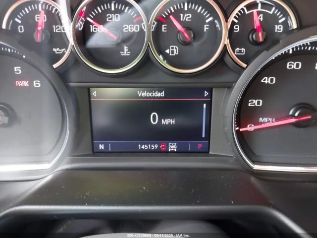 Chevrolet Suburban 4WD RST, снимка 9 - Автомобили и джипове - 53570447