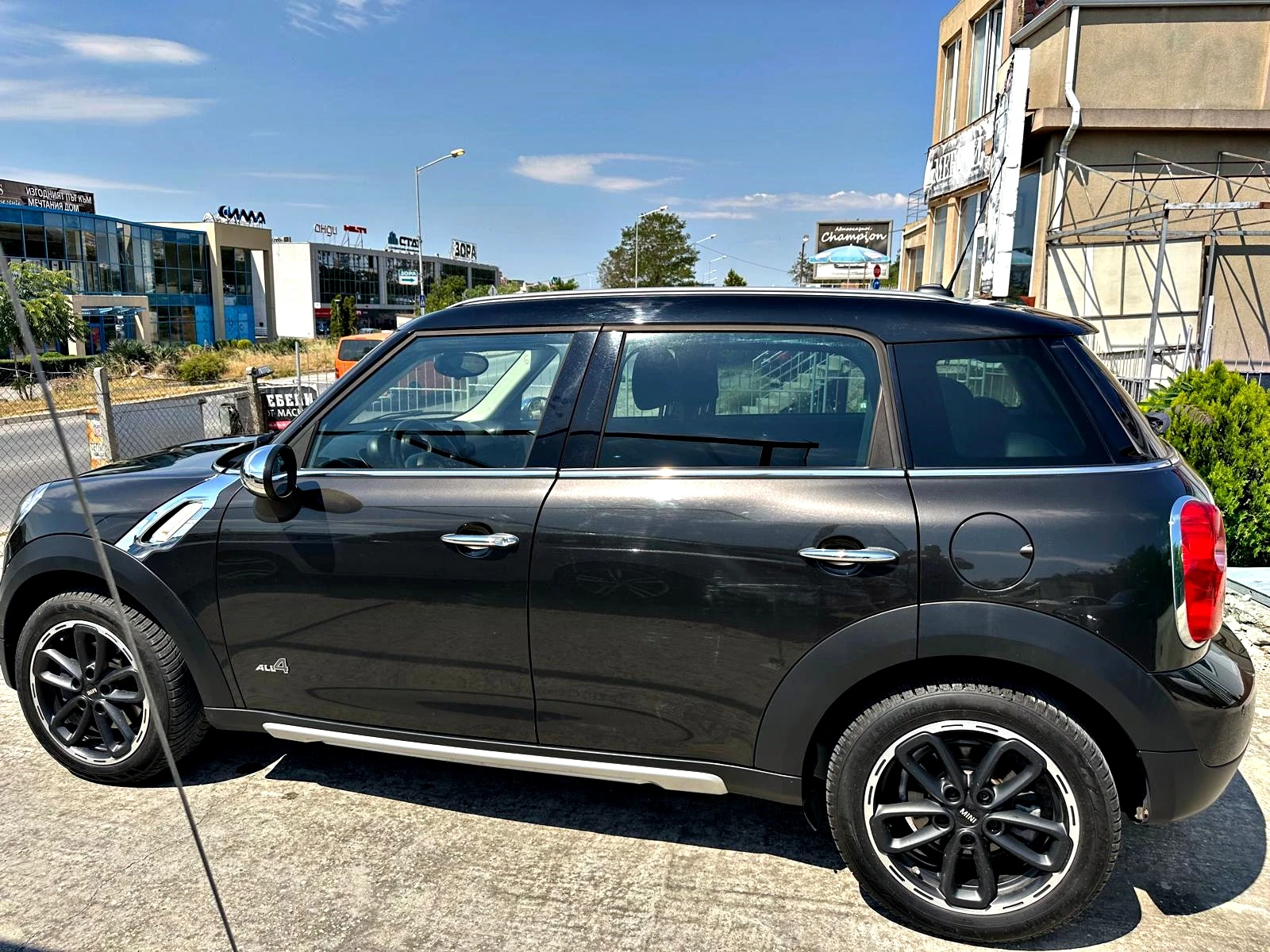 Mini Countryman 2.0D* 4x4-ALL4* NAVY* XENON* AUTOMAT - изображение 2