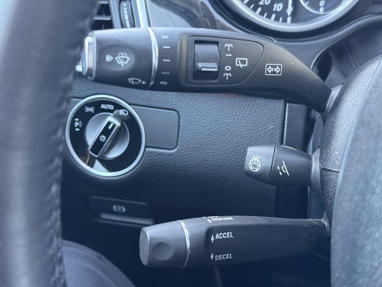 Mercedes-Benz ML 350 Bluetec* 4MATIC* AMG-pack* Harman/K* Подгрев* Пано - изображение 10