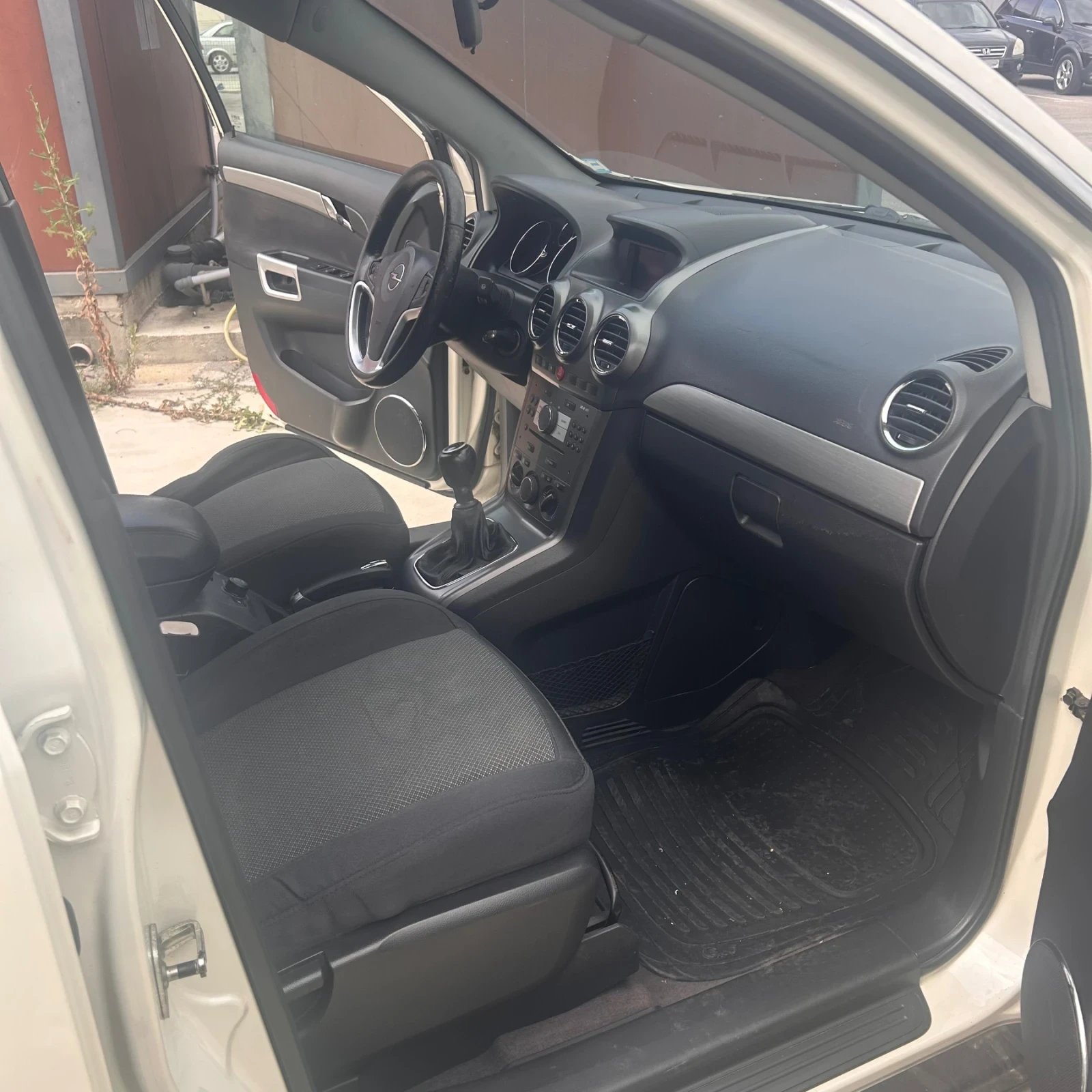 Opel Antara, снимка 14 - Автомобили и джипове - 55139268
