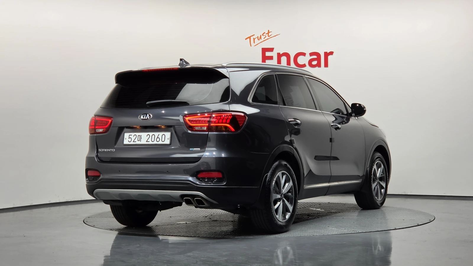 Kia Sorento 2.0* ПОДГРЕВ ВОЛАН* КРАЙНА ЦЕНА, снимка 2 - Автомобили и джипове - 55302248