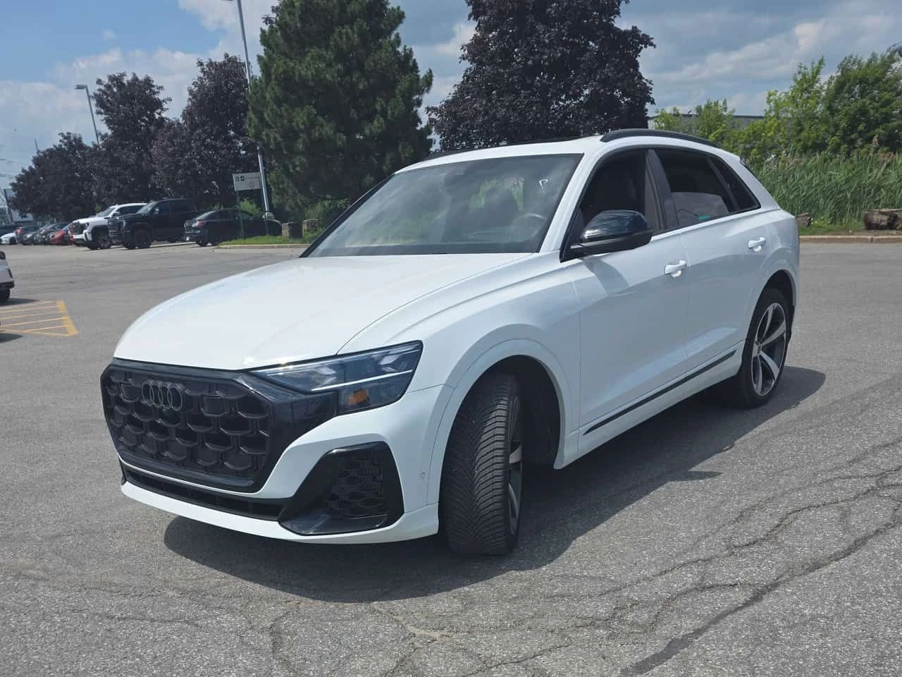 Audi SQ8 * 4.0 TFSI quattro * CARFAX * ОПЦИЯ ЗА ФИНАНСИРАНЕ