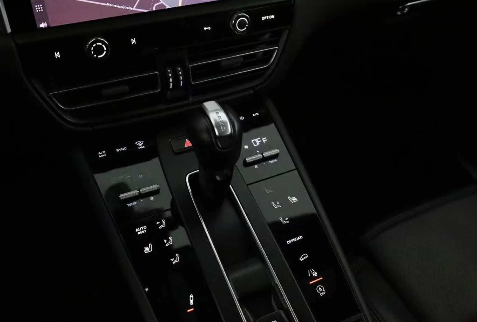Porsche Macan S* CHRONO* PANO* 360* , снимка 9 - Автомобили и джипове - 55661076