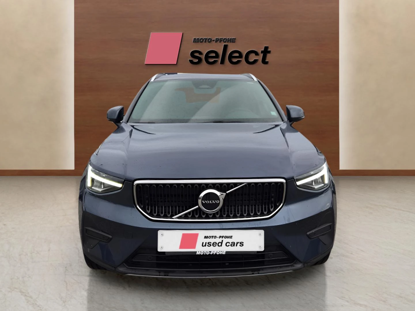 Volvo XC40 Mild hybrid 2.0L, снимка 2 - Автомобили и джипове - 56301157